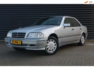 Mercedes-Benz C-klasse 240 ELEGANCE / ELEKTRISCHE RAMEN / AIRCO / ORIGINELE STAAT!