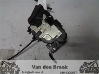 Nissan Qashqai 2010-2014 Slotmechaniek rechtsvoor