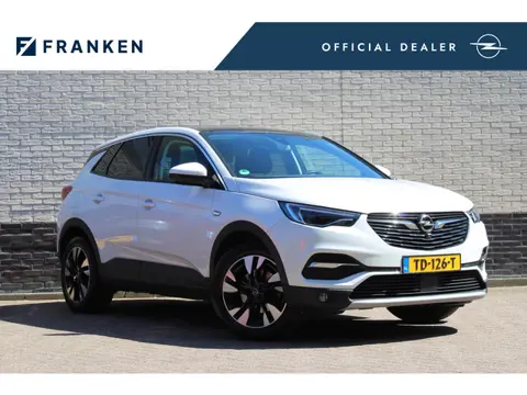 Opel Grandland X 1.2 Turbo Innovation | Trekhaak | BLIS | Panoramadak | Stoelverwarming/koeling | Or