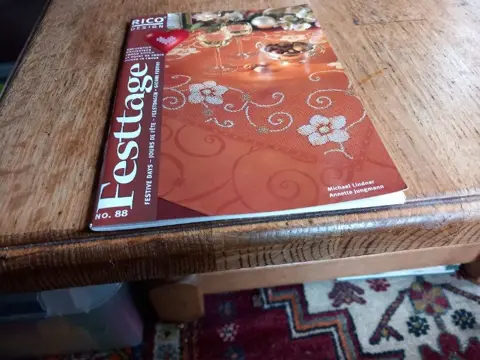 PATROON , borduren, KERSTMIS - RICO DESIGN -