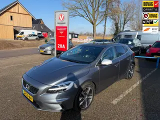 Volvo V40 1.5 T3 Polar+ Sport | R-design | Panoramadak | Trekhaak | All Season