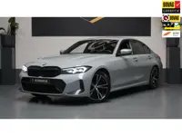 BMW 3-serie 318i M-Sport AUTOMAAT-ALCANTARA-CARPLAY-CRUISE-DAB-LED-NAVIGATIE-SHADOW LINE