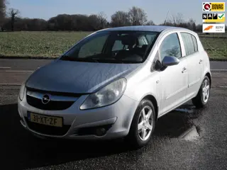 Opel Corsa 1.4-16V Enjoy+Parkeersensoren