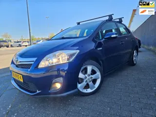 Toyota Auris 1.8 Full Hybrid Dynamic GARANTIE