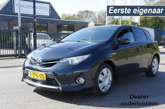 TOYOTA AURIS 1.8 HYBRID LEASE 1eEIG NAVI/PANO/CAM/CRUISE/CLIMA DEALER ONDERHOUDEN