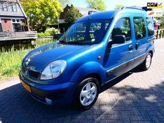 Renault Kangoo 1.6-16V Privilège 95pk Airco Trekhaak 1150kg. Schuifdeuren