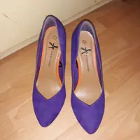 man zoekt homokoppel en heb een paar mooie pumps gratis