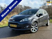Ford Fiesta 1.4 Titanium / Originele NL Auto van 2de Eigenaar / Perfect Onderhouden / Airco / TomTom