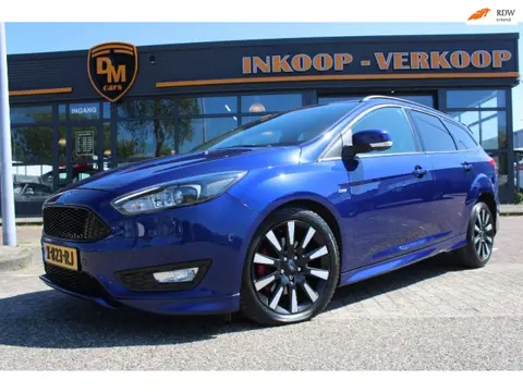 Ford Focus Wagon 1.5 ST 182PK | Automaat | Voll | Stoel/Stuur Verwarming | Self-Park |