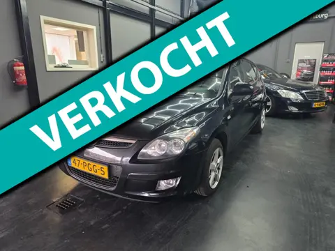 Hyundai I30 1.6i Dynamic Business 1 JAAR APK!! Automaat!!!