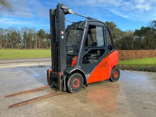 Linde H25T-01 2010 keuring lpg 5.55 hoog