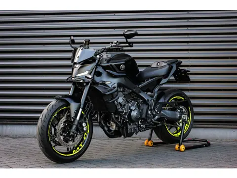 Yamaha Tour MT- 09 ABS 119PK 2024 FULL BLACK / COMPLETE DOCUMENTATIE / CUSTOM SC EXHAUST / QUICK SHI