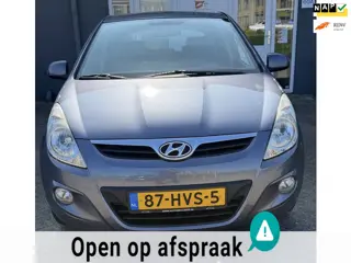 Hyundai I20 1.4i i-Catcher met airco en goed onderhouden