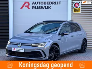 Volkswagen Golf 1.5 eTSI R-Line Pano/Matrix/Camera