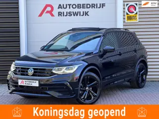 Volkswagen Tiguan 1.5 TSI R-Line Pano/Trekhaak/360/Sfeer