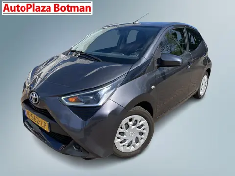 Toyota Aygo 1.0 VVT-i x-play | Fietsdragerbeugel |