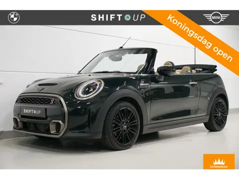 Mini Mini Cabrio 2.0 Cooper S Resolute Edition | Comfort Access | CarPlay