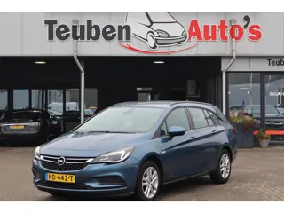 Opel Astra Sports Tourer 1.4 Edition Navigatie, Airco, Cruise control, Camera, Trekhaak