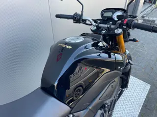 YAMAHA FZ 8 - 2012