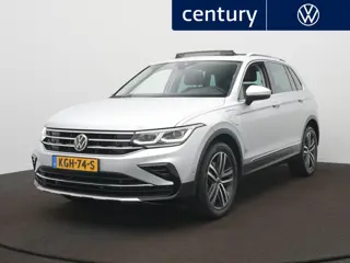 Volkswagen Tiguan 1.4 TSI Ehybrid Automaat - IQ light - Panoramisch schuif-kanteldak - ACC - Navigat