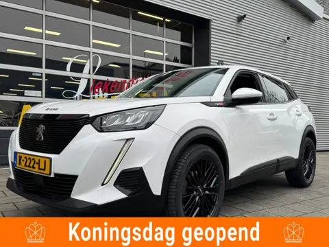 Peugeot 2008 1.2 PureTech Active Pack - Navigatie / Apple CarPlay I Airco I 18" Sport velgen LED I P