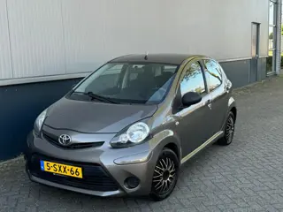 Toyota Aygo 1.0 VVT-i Now carplay airco nieuwe apk NAP