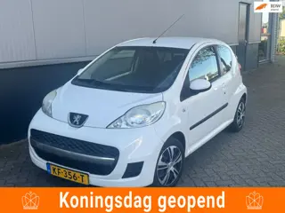 Peugeot 107 1.0-12V XR airco Carplay Nieuwe apk
