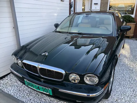 Jaguar XJ 3.5 V8 (bj 2004, automaat)