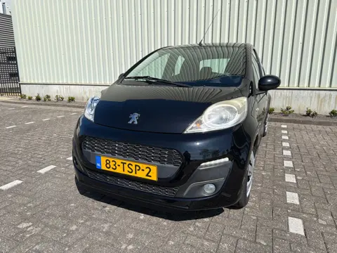 Peugeot 107 1.0 Active|APK 3-27|bj 2012