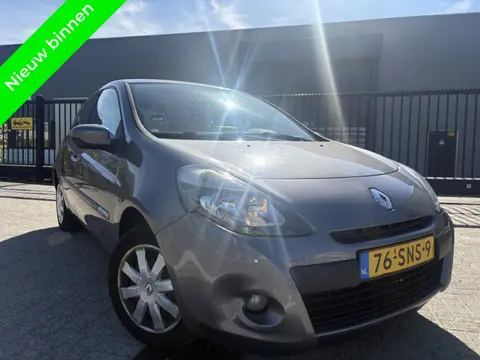Renault Clio 1.5 dCi Collection Cruise Clima Navigatie