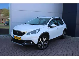 Peugeot 2008 1.2 PureTech 110pk Allure Airco Navi Carplay Camera Trekhaak 50.832km Nwstaat