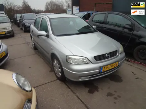 Opel Astra 1.6 GL (8 klepper)5 drs elek pak nap apk