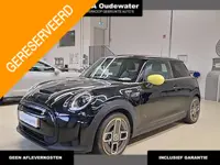 Mini Mini Electric Classic Cooper S Maximized Pack 17" Panorama HarmanKardon Keyless