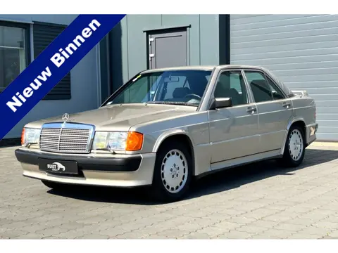 Mercedes-Benz 190 190E 2.3-16 (bj 1985)