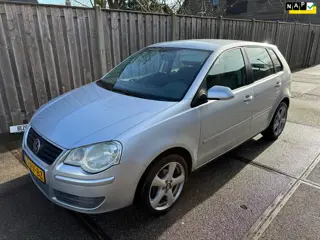 Volkswagen Polo 1.4-16V AIRCO/ ELEKTRISCHE RAMEN/ LM VELGEN