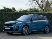 BMW iX1 xDrive30 | M-Sport | 20'' | Harman/Kardon | Head-Up | Elek. Trekhaak | Comfort Access