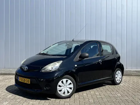 Toyota Aygo 1.0 VVT-i Now NL Auto Airco Electrische ramen