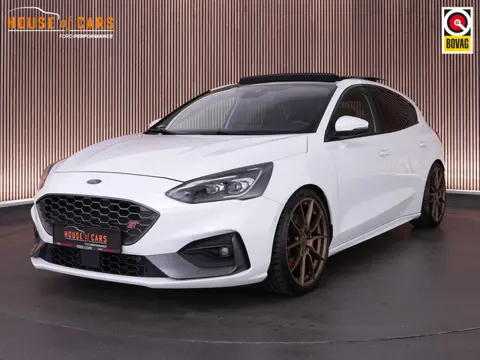 Ford Focus ST-3 2.3 280pk |19" TEC wielen|H&R verlagingsveren|panoramdak|head-up|B&O|blind spot|Appl