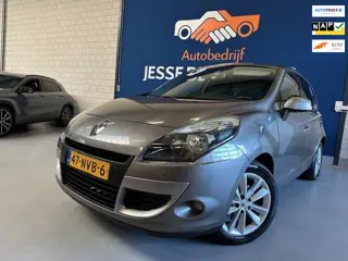 Renault Scénic 1.6 Celsium / bj.2010 / kleur: grijs / NAP met 131325 km.en APK tot 03/2027 / navigat