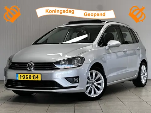 Volkswagen Golf Sportsvan 1.2 TSI Highline/ D-Riem verv: 165.000 KM!/ Trekhaak/ Camera/ Panorama-Dak