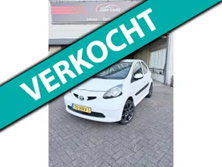 Toyota Aygo 1.0-12V +