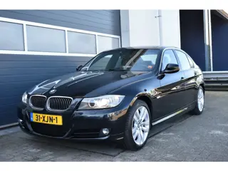 BMW 3-serie 320i Luxury Line