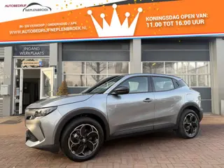 Alfa Romeo Junior Elettrica Speciale 54 kWh | ACC | Clima | LED  05-2025 10.537 KM