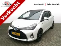 Toyota Yaris 1.5 Hybrid Dynamic Navi Pano (bj 2015)