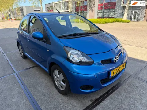 Toyota Aygo 1.0-12V Access nieuwe apk