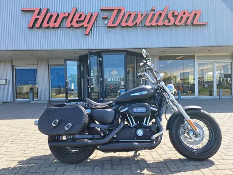 Harley-Davidson XL1200 Custom Limited B (bj 2014)
