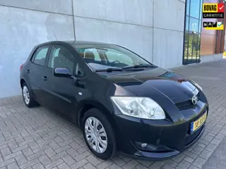 Toyota Auris 1.6-16V Sol Business