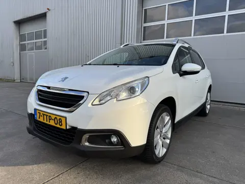 Peugeot 2008 1.2 VTi Blue Lease AUT. TREKHAAK. NETTE AUTO.