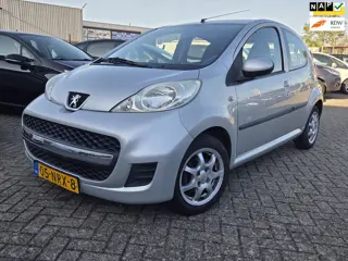 Peugeot 107 1.0-12V Millesim 200