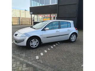 Renault Mégane 1.6-16V Dynamique Comfort
